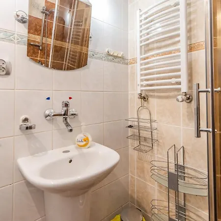 Goscinne Apartment *